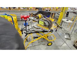 LOT DE (1) SCIE RADIALE DEWALT, MOD. DWS780, 12'' 