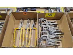 LOT COMPRENANT (2) BO&Icirc;TES DE VISE-GRIP EN C DONT &plusmn;