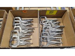 LOT COMPRENANT (2) BO&Icirc;TES DE VISE-GRIP EN C DONT &plusmn;