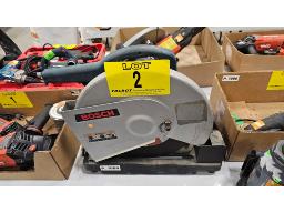 LOT COMPRENANT (1) SCIE ABRASIVE &Eacute;LECTRIQUE BOSCH 