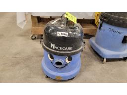 LOT COMPRENANT (1) BALAYEUSE NACECARE AVEC BOYAU