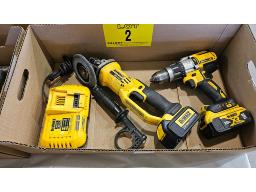 LOT COMPRENANT (1) PERCEUSE ET (1) RECTIFIEUSE (GR