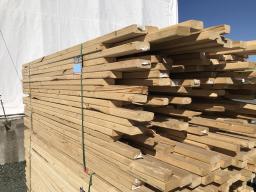 Bundle de bois 2x4, environ 294 mcx de 7-8-10 pi