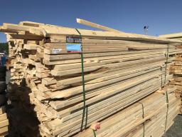 Bundle de bois 2x4 environ 294 mcx de 7 à 12 pi
