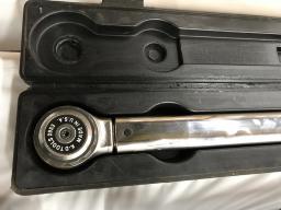 Torque-wrench 100-600lbs