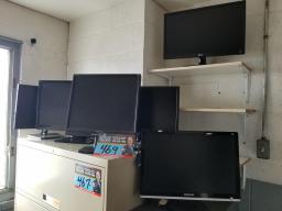 Lot d'écrans d'ordinateur