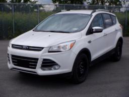 2015, FORD, ESCAPE, Odomètre: 60 229 km, Masse: 16