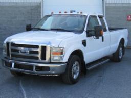 2010, FORD, F-250 XLT, Odomètre: 206 521 km, Masse