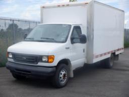 2005, FORD, E-350, Odomètre: 89 893 km, Masse: 348