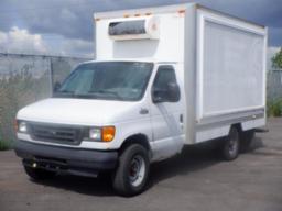 2005, FORD, E-350, Odomètre: 180 565 km, Masse: 36