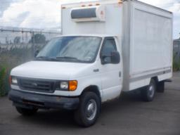 2005, FORD, E-350, Odomètre: 172 329 km, Masse: 36