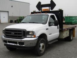 2002, FORD, F-550 XL, CAMION 6 ROUES PLATE-FORME, 