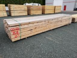 Environ 153 mcx de bois de 2x6 , 16 pi. Cet article est vendu sous approbation du vendeur.