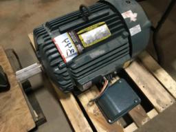 Moteur électrique 25HP, 575 volts, # serie C150526