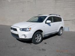 2013, MITSUBISHI, OUTLANDER, VÉHICULE UTILITAIRE A