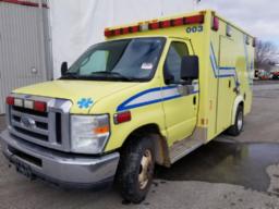 2008 FORD E350, ambulance, 230339 km non vérifié, 