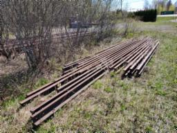 Lot de 16 rails de chemin de fer env. 6 tonnes