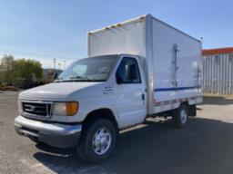 2006, FORD, E-350, CAMION CUBE, Masse: 2840Kg, Odo
