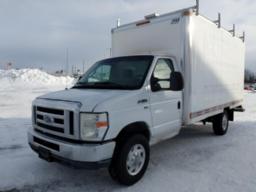 2010 FORD F350, Camion cube, 245235km, automatique