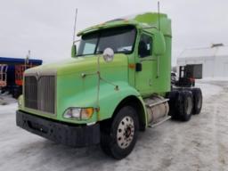 2005 INTERNATIONAL 9200, camion tracteur, indique 178418km, manuelle 10 vit, diesel, inspection fin: 2022-04, diesel, 3 essieux (5443kg-9172kg-9072k), moteur Caterpillar C13, PNBV 23587kg, pneus av. 2