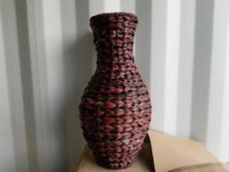 12 vases décoratifs tressé brun en feuille de bana