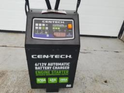 Chargeur à batterie CEN-TECH 2-10-40A et aide déma