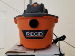 Balayeuse RIDGID 9 gallons , 4.25 HP, sec-humide *