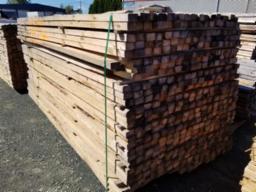 1 Bundel de bois 2x3x8 environ 442 mcx