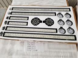 Lot de 14 lumières au LED de wattage varié, 9/36 v