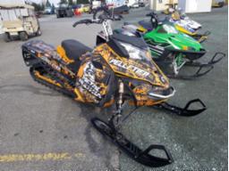 2013 SKI DOO REVXM163, motoneige 