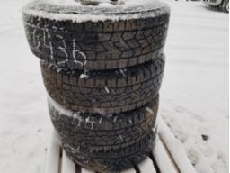 4 Pneus CONTINANTAL avec jante 8 trous 245/75R17 p