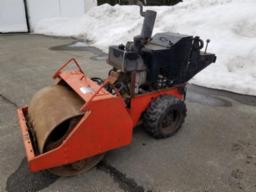 Rouleau compacteur KUBOTA au diesel 891 hres, fonctionnel