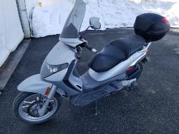 2007 PIAGGIO BV250, motocyclette