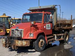 2001, FREIGHTLINER, FL80, CAMION 6 ROUES BENNE