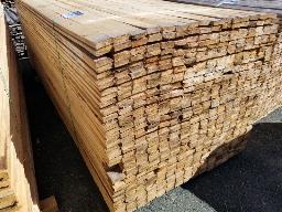 1 Bundel de bois 1x3x10 environ 672 mcx bois brut