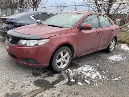 2010, KIA FORTE, AUTOMOBILE