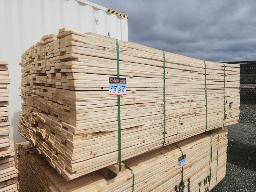 Lot de bois de 1x4x8 env. 588 mcx