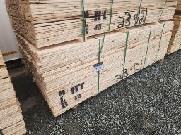 Lot de bois de 1x3x8 env. 800 mcx