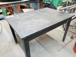 Table en acier 48x34x31