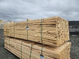 Lot de bois de 1x3x12 env. 780 mcx