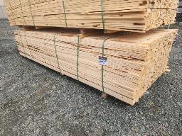Lot de bois de 1x3x12 env. 780 mcx