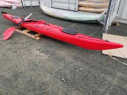 PLANETPATHS, Kayak de mer une place 16', rouge avec dériveur