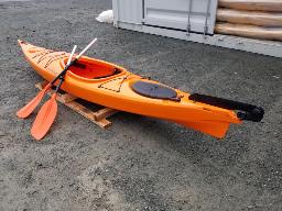 PLANETPATHS, kayak de mer de plaisance une place 12', orange