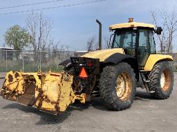 2005, NEW HOLLAND TV145, TRACTEUR 145HP  4 X 4  CHASSE-NEIGE