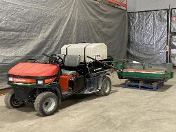 2005, CUSHMAN TURF TRUCKSTER, VOITURETTE    ARROSOIR, ÉPANDEUR TD1500