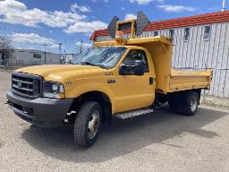 2003, FORD F-450, CAMION À 6 ROUES    BENNE BASCULANTE