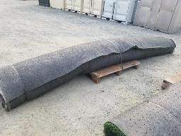 1 Rouleau de tapis gazon env. 176'' de large