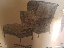 HAPTON BAY-Ensemble de chaise et pouf en tressage brun coussins couleur Havane neufs