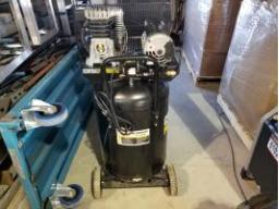 Compresseur CENTRAL PNEUMATIC 29 gallons, 150 PSI, 2 HP, 110 volts