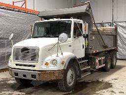 2002, FREIGHTLINER fl112, CAMION À 10 ROUES BENNE